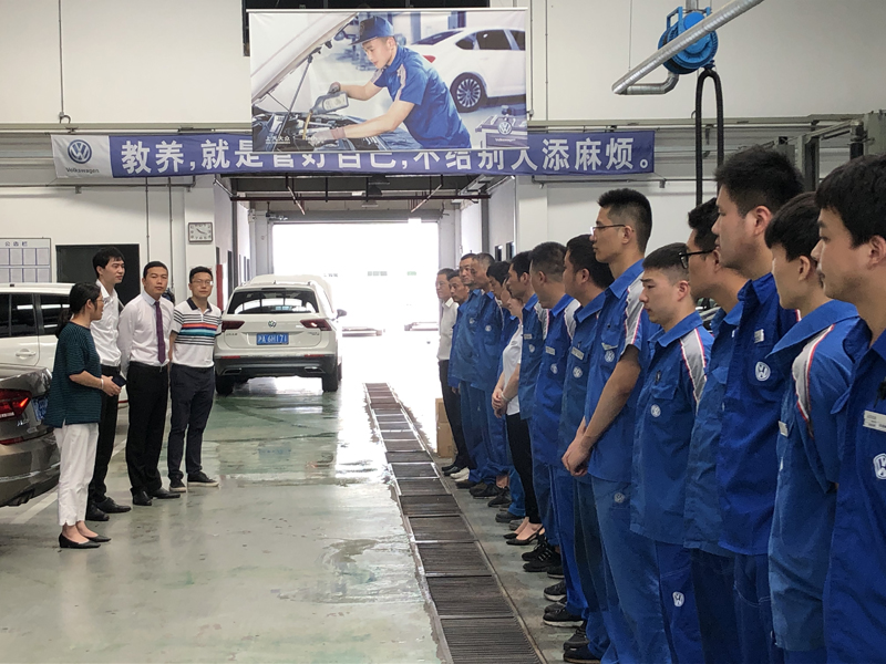 20190808集团工会高温送清凉活动.jpg